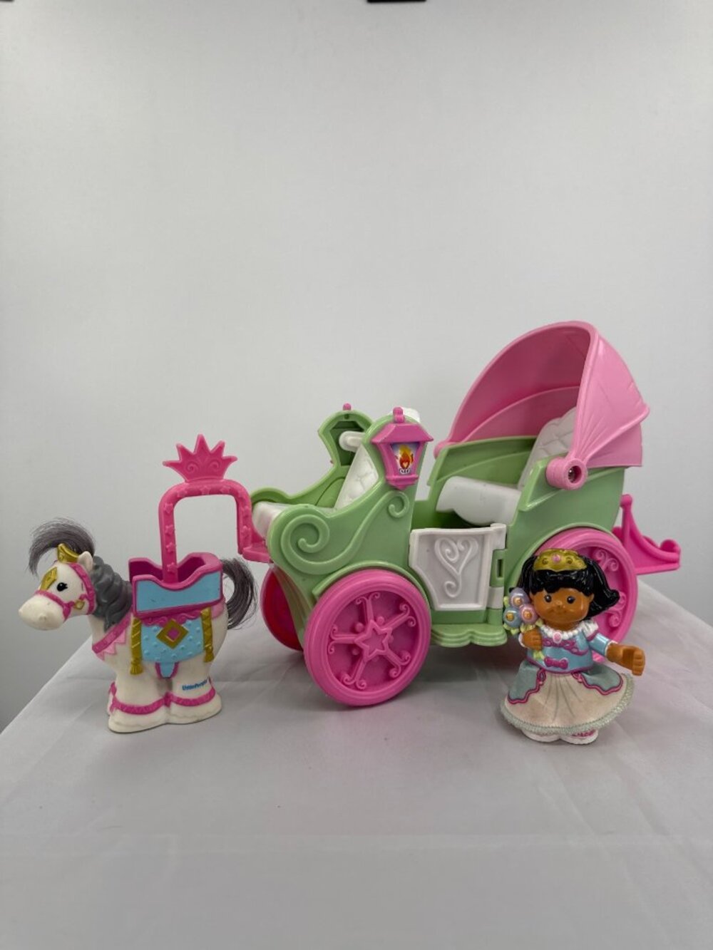 Vtg Fisher Price Little People Princess Mia Royal Coach Carriage Toy Set
